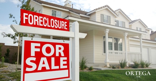 foreclosure sale sign